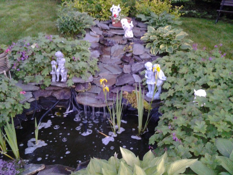 Water feature on Butter Pot B and B grounds