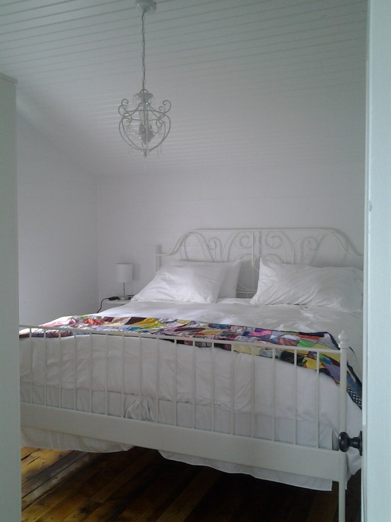 Aunt Donna's House, Old Salt Box House tourist rental in Musgrave Harbour, Newfoundland